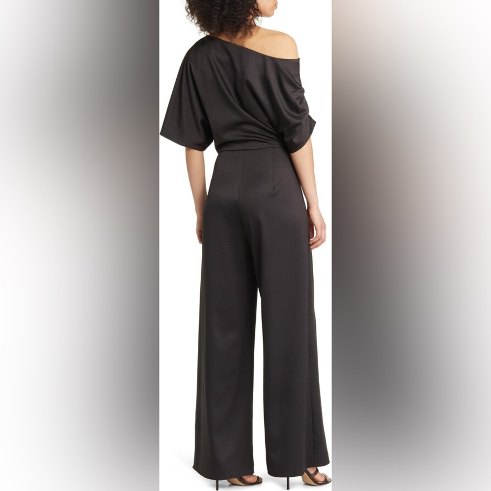 Elliatt | Amari Off the Shoulder Wide Leg Stain Jumpsuit - Picture 2 of 6